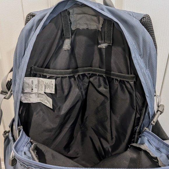 POWDER BLUE Eddie Bauer Highpoint 30L Backpack - Picture 13 of 16